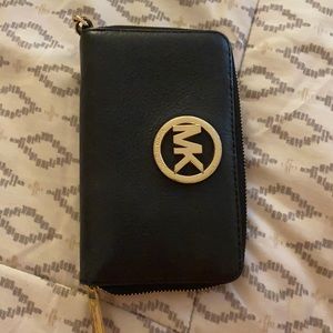 Michael Kors Small Wristlet